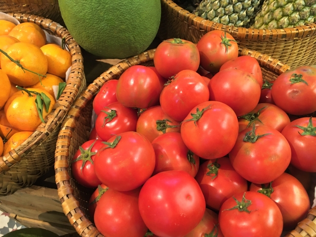 choose delicious tomatoes for gifts